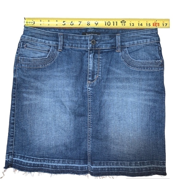 WHBM Jean Skirt distressed with Embroidered Pockets 8 - Picture 11 of 13